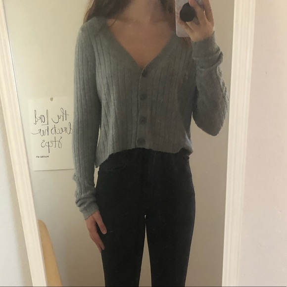 Adorable Gray Cropped Sweater - Picture 2 of 2